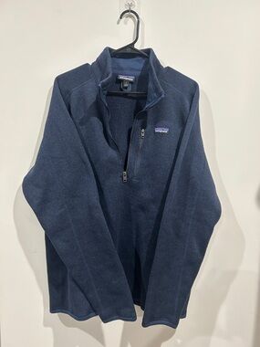 Patagonia Men’s Dark Blue Half-Zip Fleece Pullover